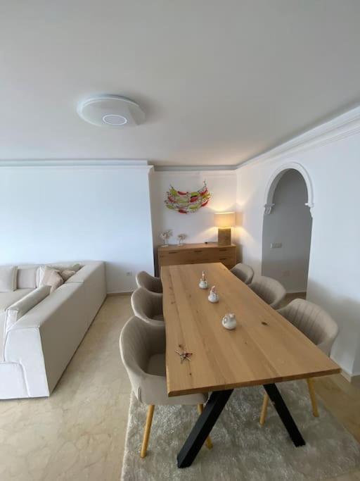 Villa Tranquila, Playa Del Duque أذيخي المظهر الخارجي الصورة
