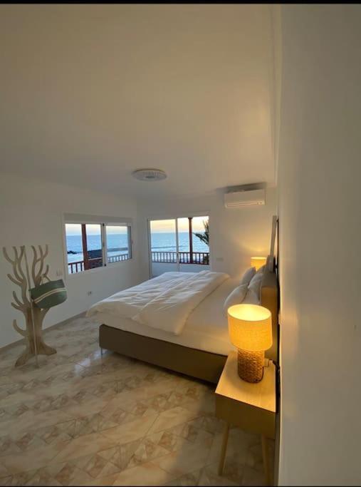 Villa Tranquila, Playa Del Duque أذيخي المظهر الخارجي الصورة