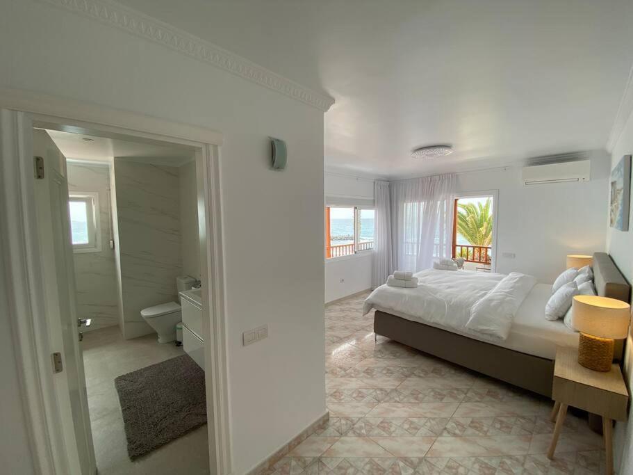 Villa Tranquila, Playa Del Duque أذيخي المظهر الخارجي الصورة